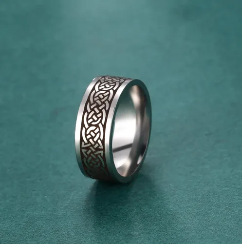 Vista 3 de Anillo de nudo celta para hombres, anillos nórdicos vikingos para hombre, anillos de acero inoxidable con ondas de talismán irlandés, anillos