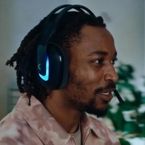 Vista 11 de Logitech G Astro A20 X Lightspeed Wireless Gaming Headset for PS5, Xbox, Switch, PC with 2-System PLAYSYNC Audio, Bluetooth, LIGHTSYNC RGB, and 48