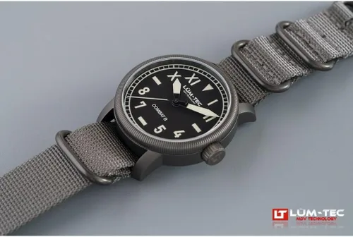 Vista 4 de Lum-Tec Reloj Combat B57 1.693 in, Moderno