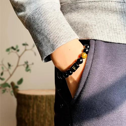 Vista 33 de SUMMER LOVE Regalos para el Día del Padre, pulsera con inicial de piedra de ónix negro de 0.394 pulgadas para hombres, pulsera de cuerda trenzada