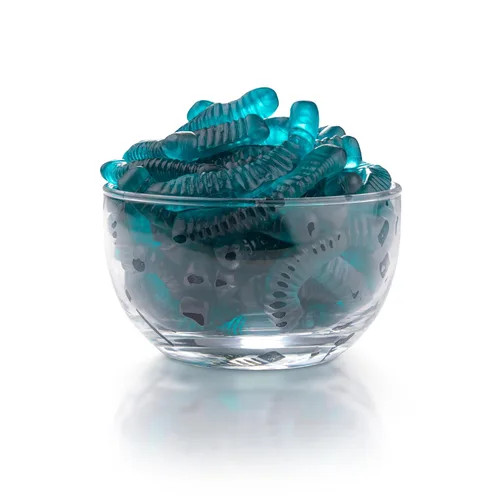 Vista 4 de FirstChoiceCandy Gusanos de gomita agridulce, varios sabores y colores sólidos (1 libra, frambuesa azul)