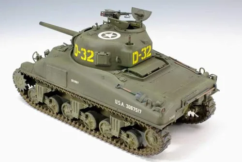 Vista 4 de Asuka Modelo 35-022 1/35 US Army M4A1 Sherman Modelo tardío con cortador de fila de setos Modelo de plástico