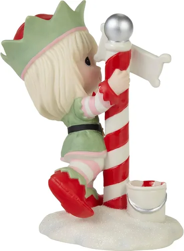 Vista 3 de Precious Moments 231013 Greetings from The North Pole - Figura anual de porcelana de elfo