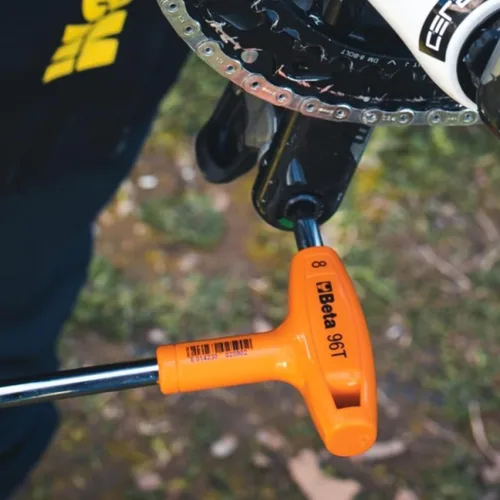 Vista 3 de Beta 96T Llave Hexagonal con Mango en T Métrica de 2.5mm Llave Allen Ergonómica de Alto Torque con Puntas Hexagonales Duales Agujero