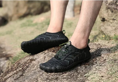 Vista 4 de UBFEN Zapatos acuáticos para natación, para hombre y mujer, para deportes de playa, secado rápido, descalzos para navegación, pesca, buceo, surf