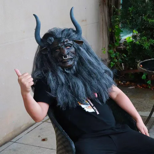 Vista 5 de Máscara de Halloween Cosplay Bull Demon King para una experiencia divertida y única