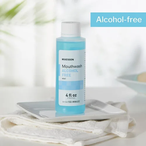 Vista 5 de McKesson Enjuague bucal, sin alcohol, sabor a menta, 4 onzas, 1 unidad