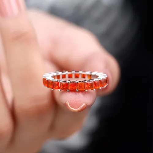 Vista 12 de Anillo de eternidad completo de ópalo de fuego de 2.5 quilates, anillo de eternidad completo de ópalo de fuego de corte princesa, ópalo de fuego