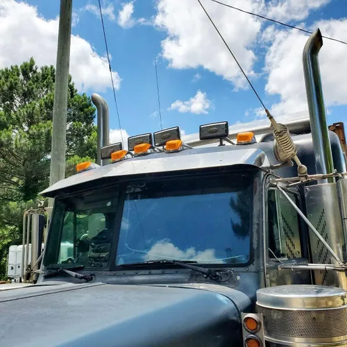 Vista 5 de 5 luces LED ámbar de 31 luces LED para techo de cabina con base cromada compatible con Peterbilt Kenworth Freightliner Volvo Mack