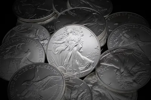Vista 2 de Moneda Águila Americana de Plata 2026-1 oz Brillante Sin Circular con Certificado de Autenticidad $1 Vendedor BU