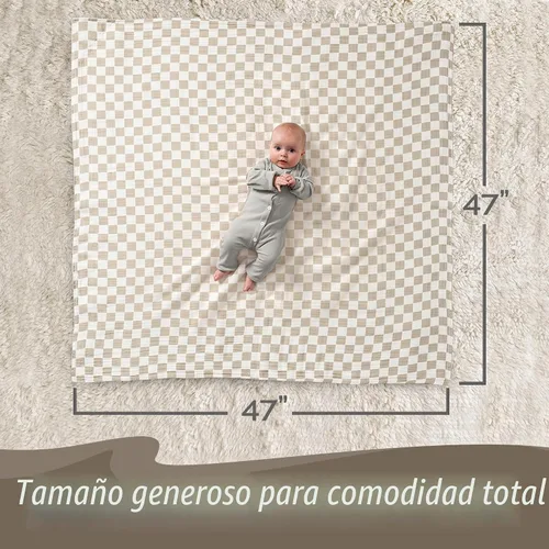 Vista 5 de Itzy Ritzy Cobertor Multiusos Boss de Lactancia – Una Cubierta de Lactancia, Manta para Envolver, Cobertura para Asiento de Auto, Tapete para Tiempo