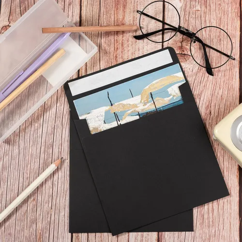 Vista 5 de Paquete de 50 sobres cuadrados autosellantes coloridos de 6 x 6 pulgadas para bodas, invitaciones de fiesta, tarjetas de felicitación, anuncios