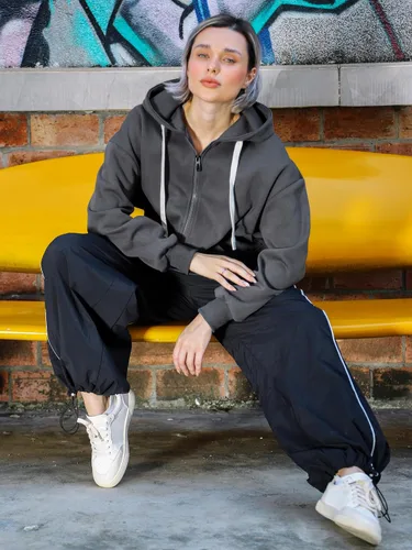 Vista 2 de ATTRACO Sudadera de gran tamaño con cremallera y bolsillos para mujer, chaqueta casual con cordón