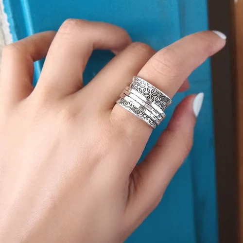 Vista 2 de Boho-Magic Anillo giratorio de plata de ley 925 para mujer flor de la vida Fidget anillos banda