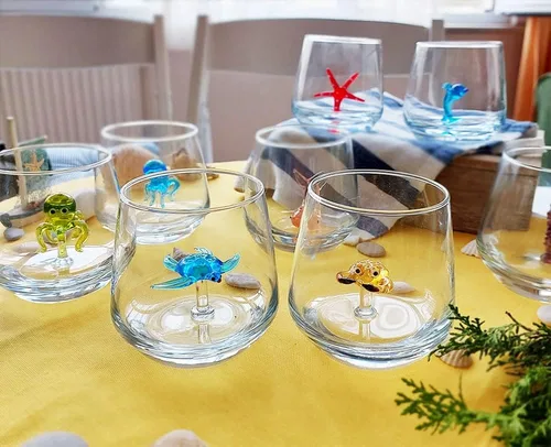 Vista 7 de Taza de vidrio 3D con bonita figura de animal en el interior, figura de cangrejo de vidrio soplado a mano en el interior, vaso sin tallo para vino