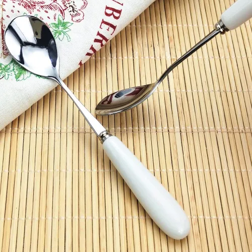 Vista 6 de 2 cucharaditas de acero inoxidable con mango de cerámica blanca (SUS304) de 5.5 pulgadas
