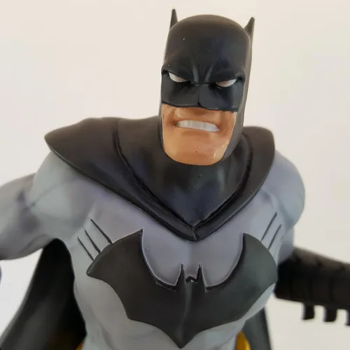 Vista 6 de Icon Heroes DC Heroes Batman - Estatua de pisapapeles