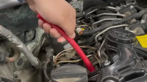 Vista 5 de Enchufe universal para bujías para automóviles y motocicletas, tubo de goma reutilizable, fácil instalación portátil y extracción (negro)