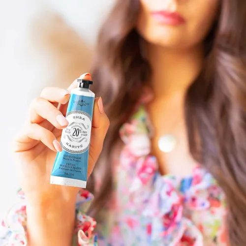 Vista 6 de LA CHATELAINE - Crema de manos con manteca de karité al 20%, tamaño para viaje, para mujeres, nutritivo para el cuidado de las manos para el Día