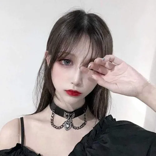 Vista 5 de YERTTER Gargantilla de piel sintética con corazón gótico para mujer, collar punk rock, ajustable, collar negro, gargantilla para cosplay