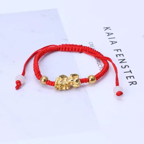 Vista 3 de Tebatu Pulsera de cuerda roja de la cábala del oro de Pi Xiu del Feng Shui chino Protección contra el mal de ojo