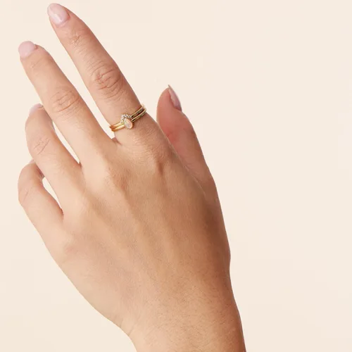 Vista 2 de PAVOI Anillos apilables chapados en oro de 14 quilates para mujer, diseño elegante con cristales brillantes de circonita cúbica y ópalo Joyería