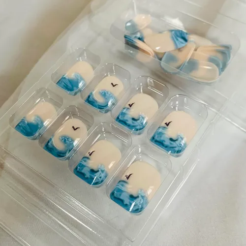 Vista 5 de Uñas postizas a presión de longitud corta, 24 piezas de cobertura completa, reutilizables, brillantes, uñas postizas con pegamento, uñas postizas