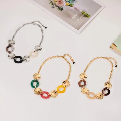 Vista 5 de Conjunto de joyas coloridas de acrílico para mujer, collar de cadena y aretes de gota, conjunto de joyas de Costome