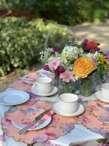 Vista 6 de Talking Tables 20 servilletas florales rosas bonitas para una fiesta de té de tarde temática vintage, vajilla verdaderamente deliciosa