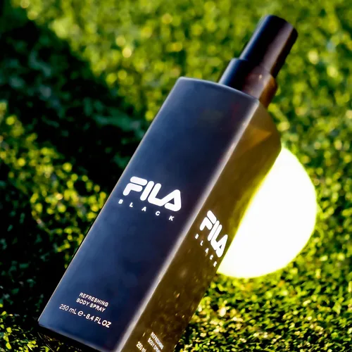 Vista 3 de FILA Black for Men – Fragancia vigorizante picante y floral para él – Extra fuerte, aroma de larga duración para uso durante todo el día – Diseño