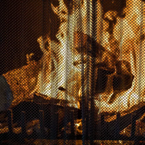 Vista 5 de Flehomo Cortina de malla para chimenea de 22 x 24 pulgadas, cortina de repuesto para chimenea, cadena decorativa de protección contra chispas