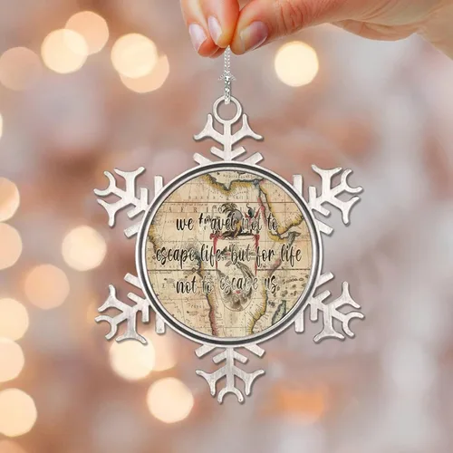 Vista 7 de Adorno de Navidad con mapa del mundo retro, Nadar en el mar, ir en viajes por carretera, adornos de metal de copo de nieve para árbol de Navidad