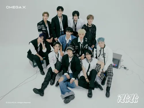 Vista 3 de Omega X IYKYK 3er mini álbum CD+Photobook+Bill Paper+Photocard+Poster plegable en paquete+pegatina+tarjeta fotográfica de unidad+seguimiento sellado