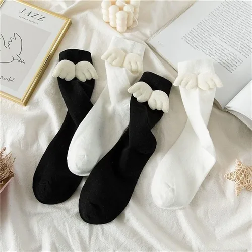 Vista 7 de Genryu 3D alas de ángel calcetines de mujer calcetines de moda tubo medio estudiantes calcetines dulce princesa Sox negro blanco algodón calcetines