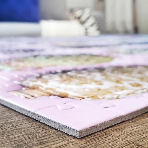 Vista 4 de Mchezo Rompecabezas de 1000 piezas, una pasión por la porcelana, serie Oodles, 19.7 x 27.6 pulgadas, con imágenes de objetos de porcelana antiguos