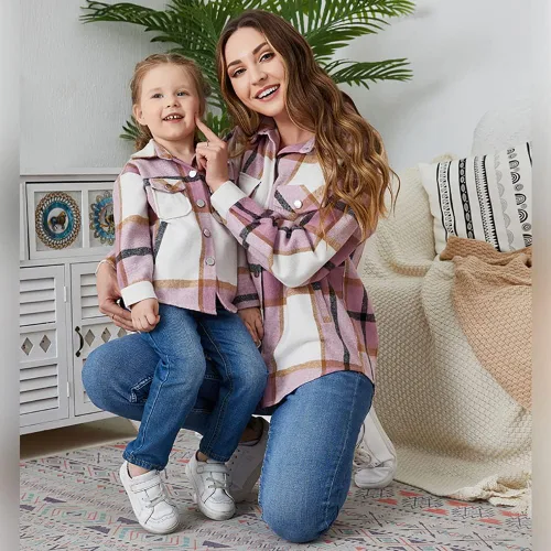 Vista 2 de Mommy and Me - Trajes a juego con camisas de franela a cuadros, manga larga, solapa, otoño, casual, mamá, hija, familia, ropa de otoño e invierno