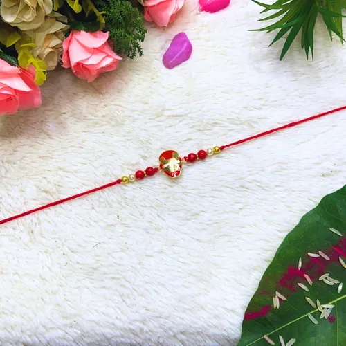 Vista 4 de AKRITSANS Iron Man Rakhi para hermano Marvel Rakhi hilo para Bhai Bhabhi Bhaiya y Bhatiji Veera Pulsera Raksha Bandhan Rakhi para hermano, hermana