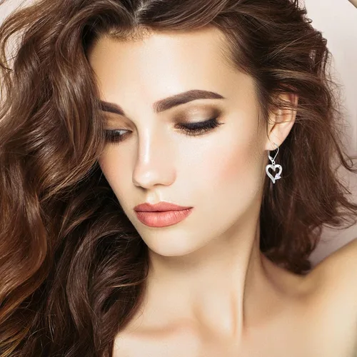 Vista 4 de YL Collar con colgante de corazón de plata de ley 925 con diseño de corazón y corazón para mujer