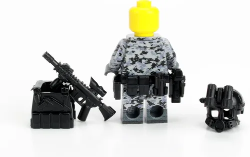 Vista 4 de Battle Brick Soldado coleccionable del equipo de respuesta urbana de 1.6 pulgadas de alto Accesorios fabricados en los Estados Unidos Minifig