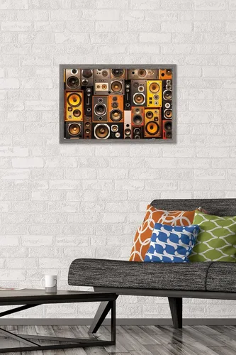 Vista 2 de Trends International Póster de pared con altavoz retro, 14.725 x 22.375 pulgadas, versión enmarcada de madera de granero
