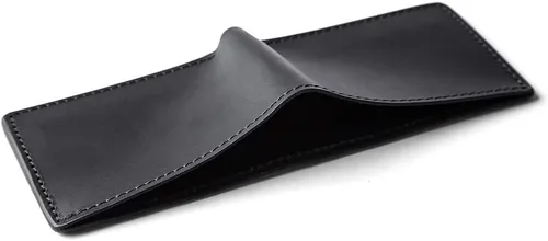Vista 2 de Tanner Goods Utilidad Bifold Estilo Tradicional 4 Ranura para Tarjetas Cuero Natural