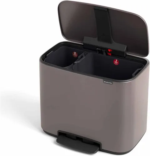 Vista 24 de Brabantia Bo - Basurero de cocina con compartimento individual, color negro mate, cubo interior de 9.5 galones, cubo de basura de cierre suave