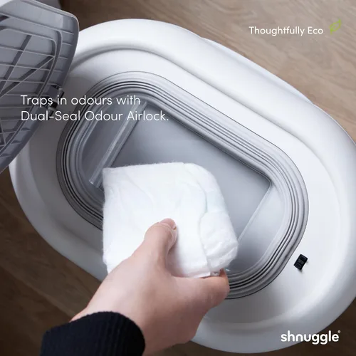 Vista 4 de Shnuggle Changing Essentials Bundle – Cambiador esponjoso de eucalipto + contenedor de pañales ecológico + mejores forros para bolsas – lavable