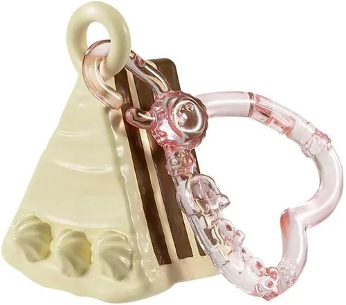 Vista 5 de Muñeca de vestir Barbie Club Chelsea (6 pulgadas y morena) con disfraz de pastel, mascota y accesorios, para niños de 3 a 7 años