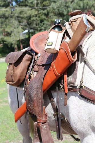 Vista 5 de Outfitters Supply Guides - Funda de rifle de carabina de cuero curtido de alta calidad para rifles de acción de palanca; vaina SBR; se fija a