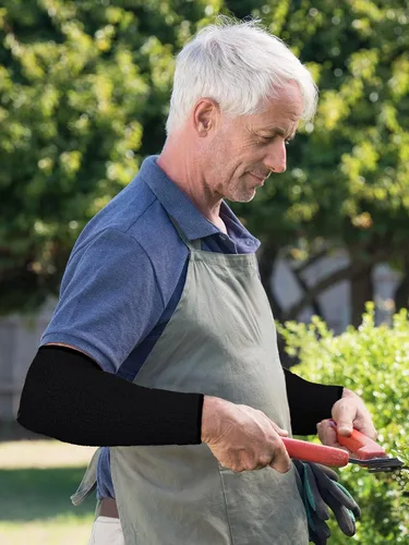 Vista 4 de Geyoga 2 pares de fundas para antebrazo para hombres y mujeres, protectores de brazo para piel fina y moretones, resistente a mordeduras de perro