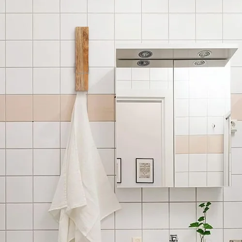 Vista 2 de Cabilock 2 ganchos de playa para toallas artesanales para colgar en la pared, colgador de pared con forma de pinza para la ropa, alfileres grandes