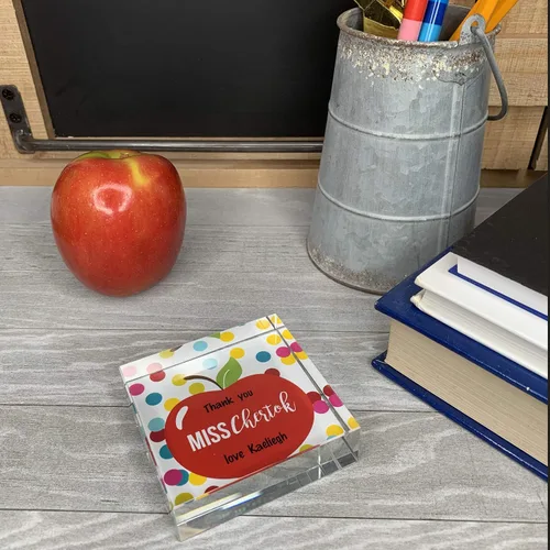Vista 3 de Infusion Pisapapeles de cristal personalizado de agradecimiento al maestro con caja de regalo (manzana y manchas)