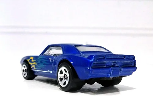 Vista 4 de Hot Wheels 2018 Vehículo fundido Hw Flames - Custom '67 Pontiac Firebird (azul oscuro)