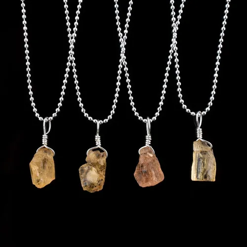 Vista 4 de Collar con colgante delicado de piedras preciosas multicolor